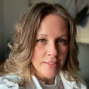 Meet your Posher, Nikky